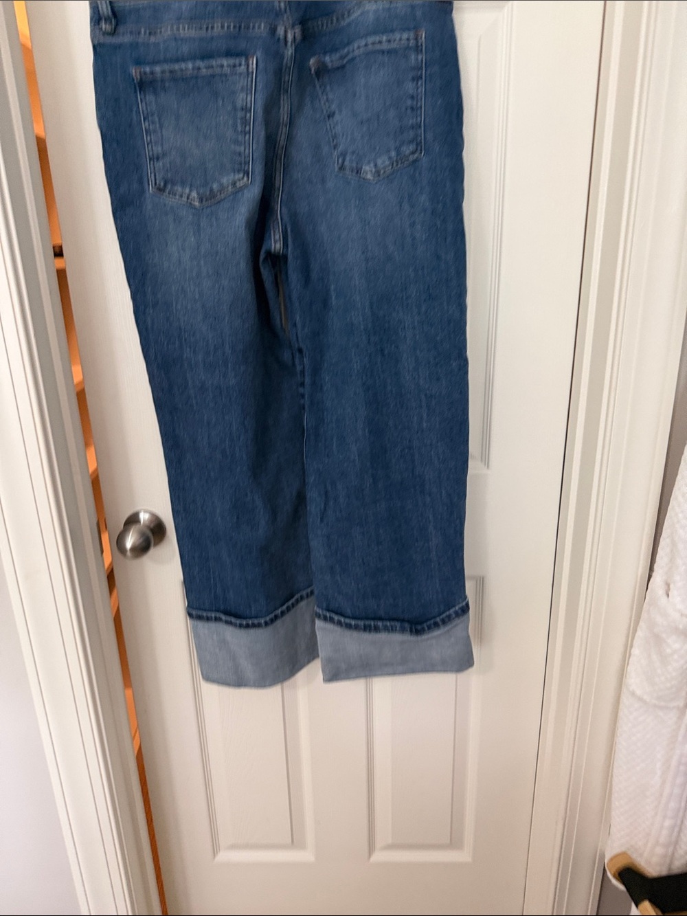 Kut from the Kloth Dark Blue Wide-Leg Cropped Jeans with Rolled Hem - Picture 4 of 10